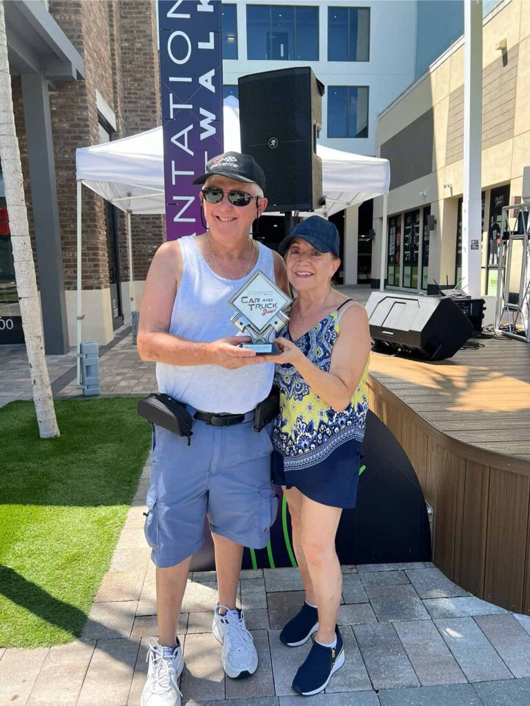 Gene (1971 Steel Cities Grey Corvette Stingray)